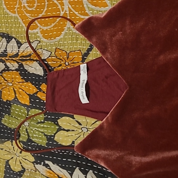 Nwt velvet racerback cami - Picture 2 of 4